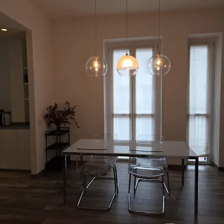 Mgm - Portaromana Tres Chic Milano